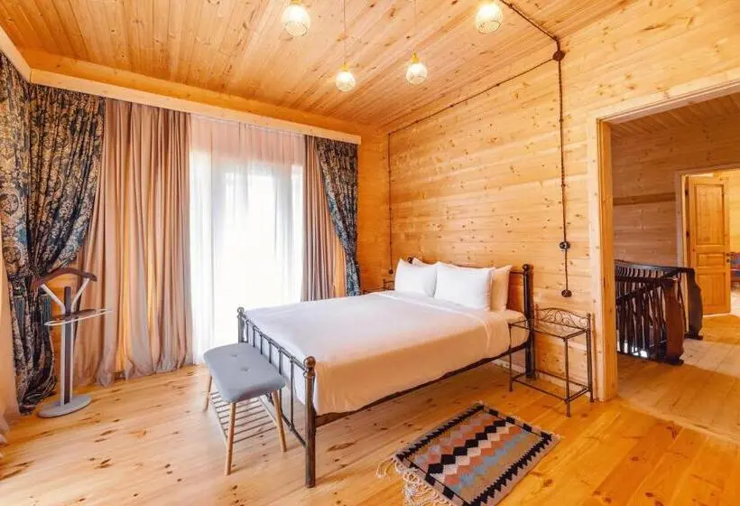 ویلای 1 خوابه, Chateau Kvirike