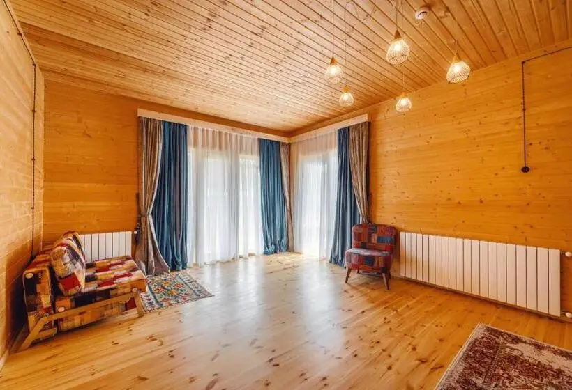 ویلای 1 خوابه, Chateau Kvirike