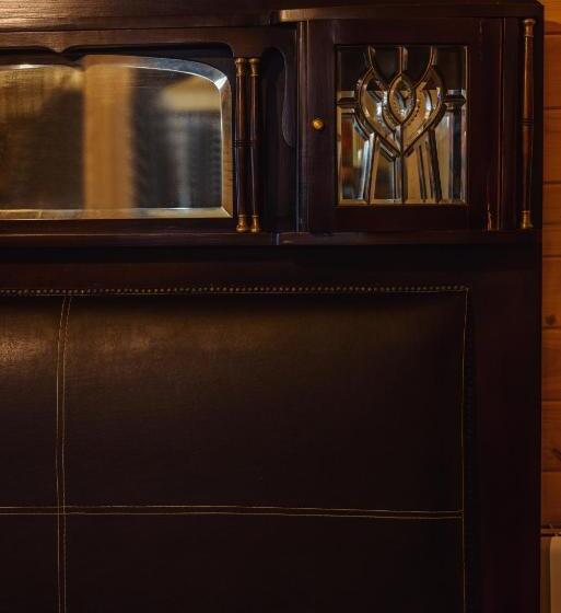 וילה בת חדר שינה 1, Chateau Kvirike