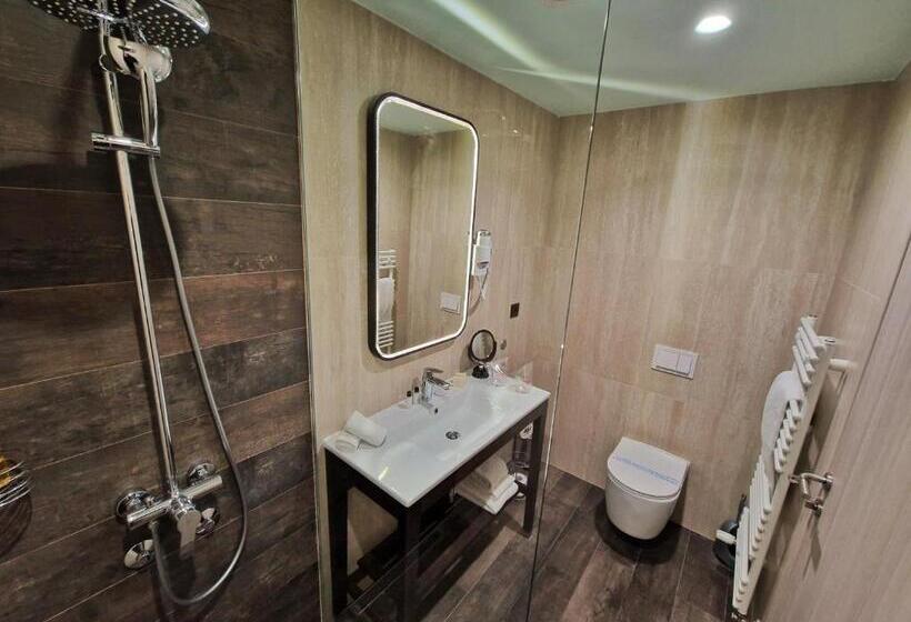 آپارتمان 1 خوابه با بالکن, City Code