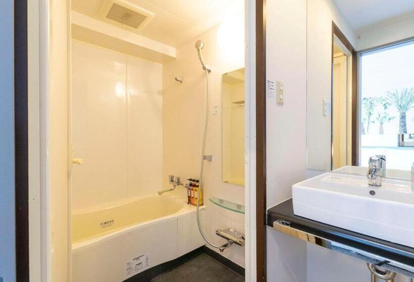 Номер Стандарт, Comfort Inn Naha Tomari Port