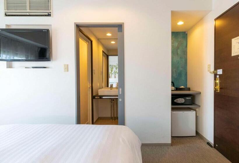 Номер Стандарт, Comfort Inn Naha Tomari Port