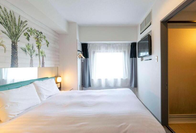 Номер Стандарт, Comfort Inn Naha Tomari Port