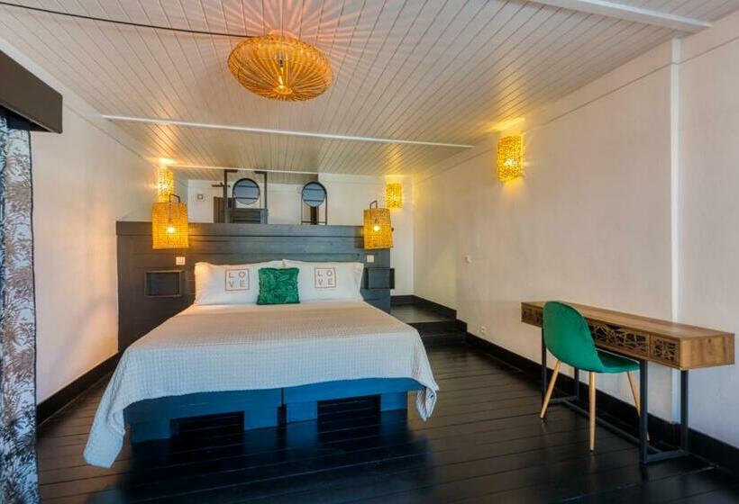 اتاق استاندارد با تراس, Love Boutique