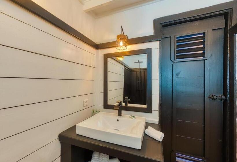 اتاق استاندارد با بالکن, Love Boutique