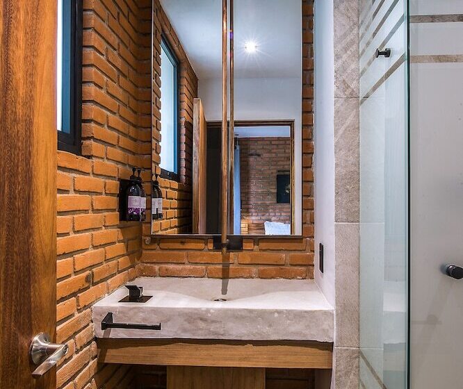 اتاق سوپریور, Oxú Solo Adultos