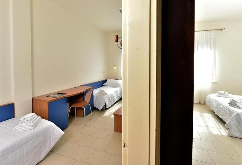 اتاق خانوادگی با چشمانداز باغ, Villa Elprado