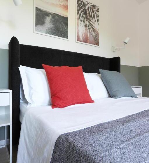 اتاق لوکس چهار تخته, Villa Elprado