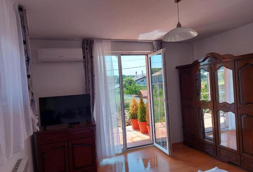 Standard room with outdoor bath, Casa Eric