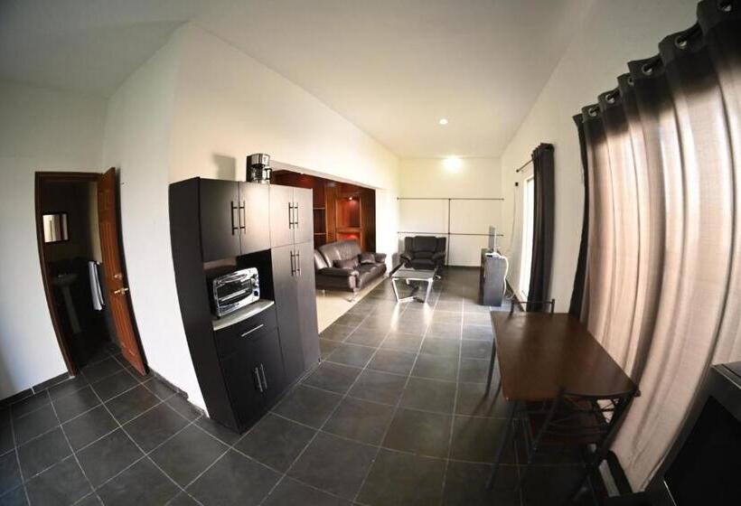 اتاق استاندارد, Room In Lodge   18 Large Apartment For 2 People