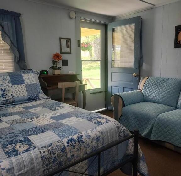 غرفة قياسية, Serenity Motel