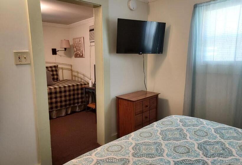 جناح ديلوكس, Serenity Motel