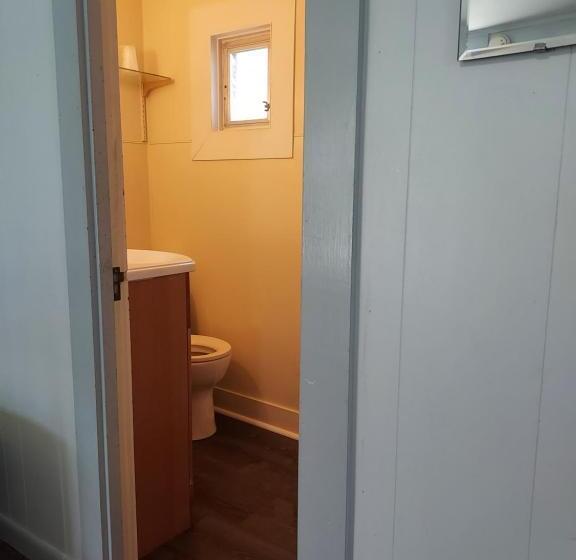 غرفة قياسية, Serenity Motel