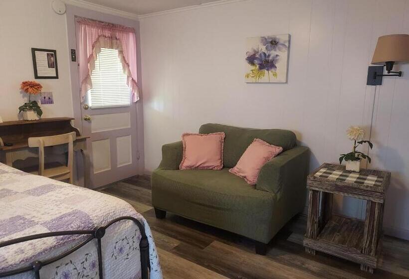 غرفة قياسية, Serenity Motel