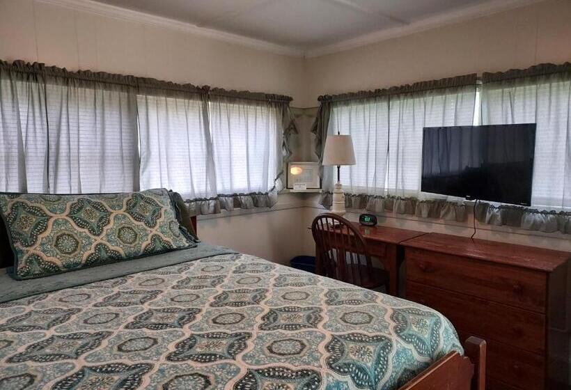 جناح ديلوكس, Serenity Motel