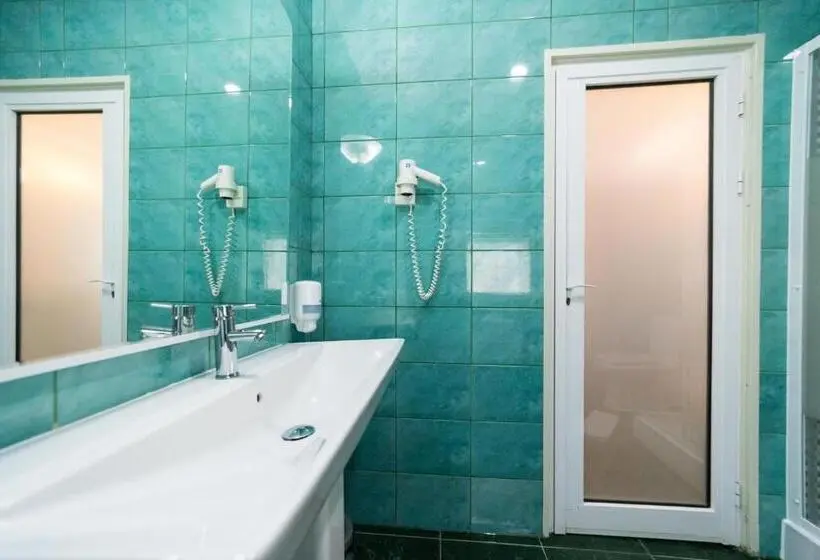 استودیو لوکس با چشمانداز دریا, Avenue Palm On The Beach Avenue Hotels