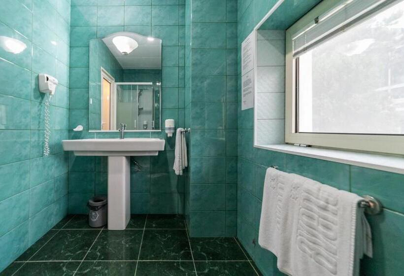 استودیو لوکس با چشمانداز دریا, Avenue Palm On The Beach Avenue Hotels