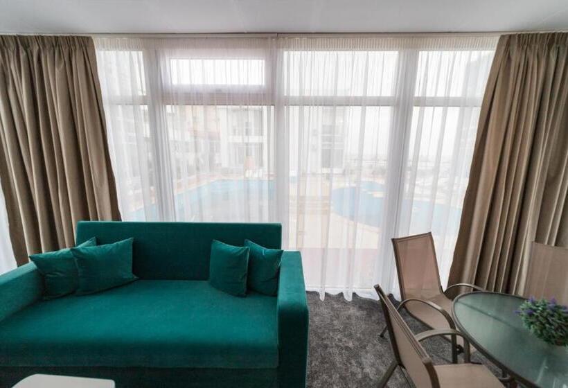 استودیو لوکس با چشم‌انداز دریا, Avenue Palm On The Beach   Avenue Hotels