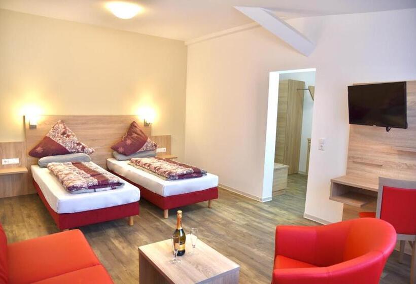 Quarto Triplo Estandar, Da Sabino