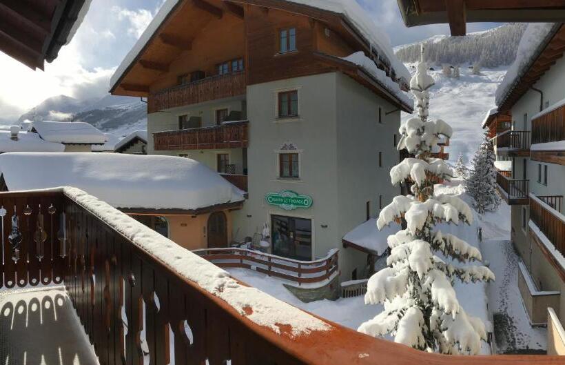 غرفة قياسية مزوَّدة بشُرفة, Garni La Casetta