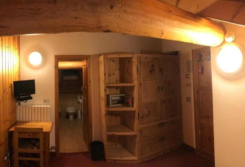 غرفة دور أخير, Garni La Casetta