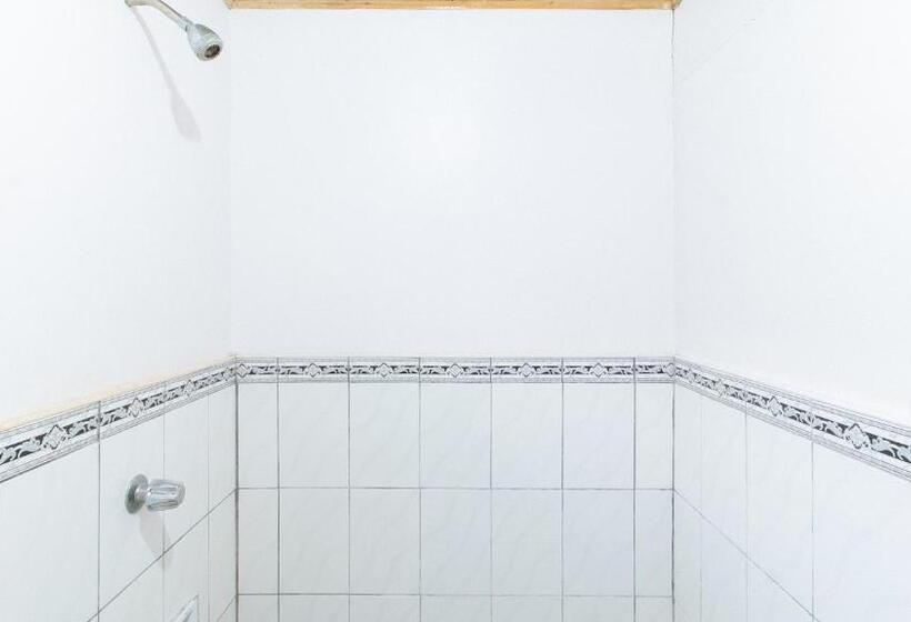 غرفة قياسية, Reddoorz Hostel At Megans Paradisio Beach Resort