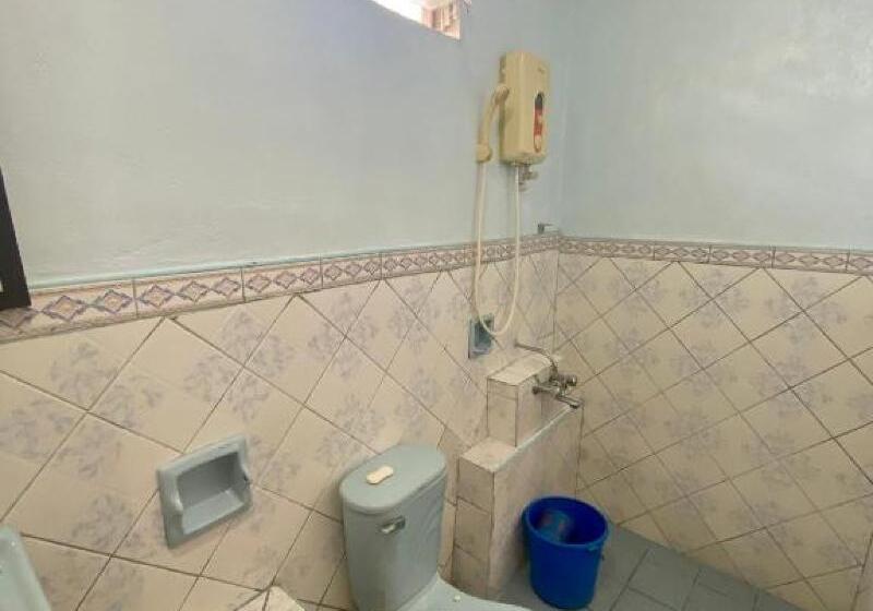 غرفة ديلوكس, Reddoorz Hostel At Megans Paradisio Beach Resort