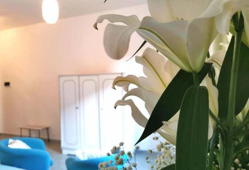 Economy Triple Room, Tea Praia A Mare