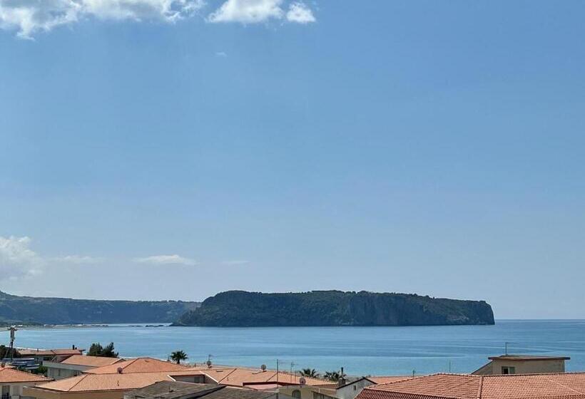 اتاق استاندارد با بالکن و چشم‌انداز دریا, Tea  Praia A Mare