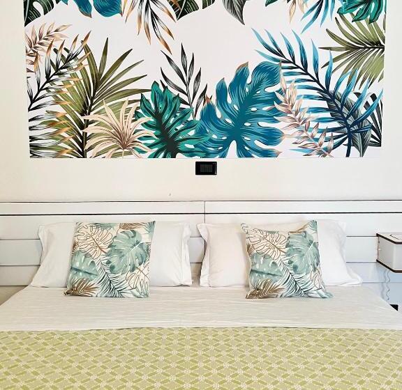 اتاق سوپریور سه تخته, Tea Praia A Mare