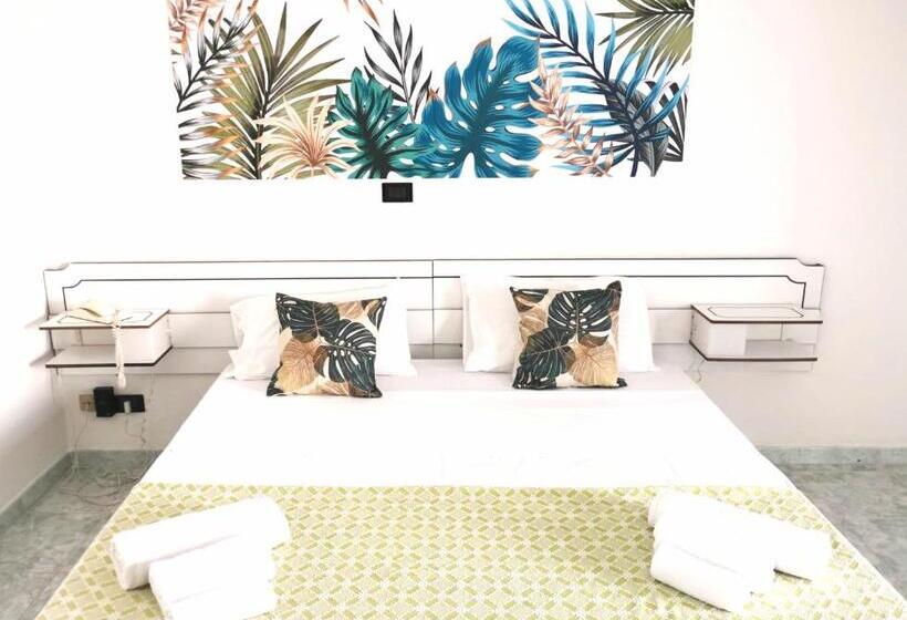 اتاق استاندارد چهار تخته با چشمانداز دریا, Tea Praia A Mare