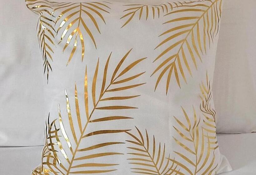 Economy Quadruple Room, Tea Praia A Mare