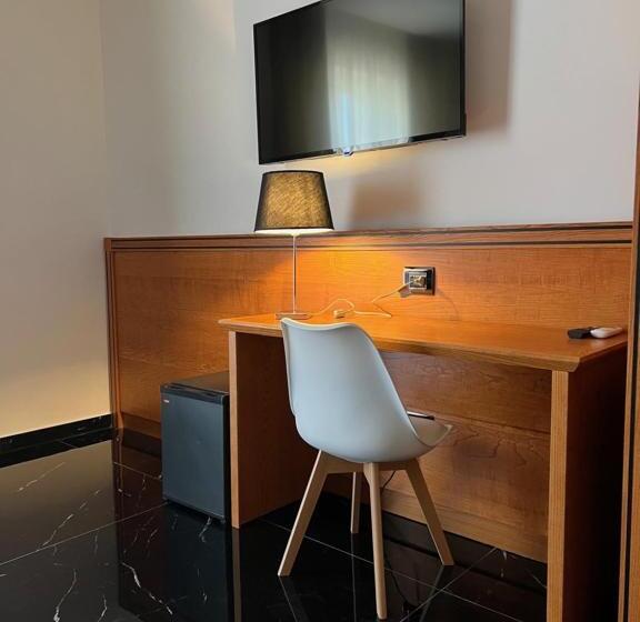 اتاق لوکس, Tea Praia A Mare