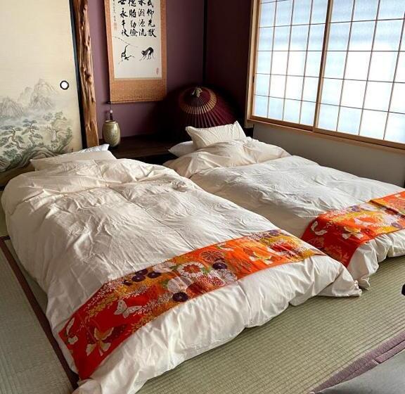 1间卧室的房子, Okiya Guest House & Tapas Bar