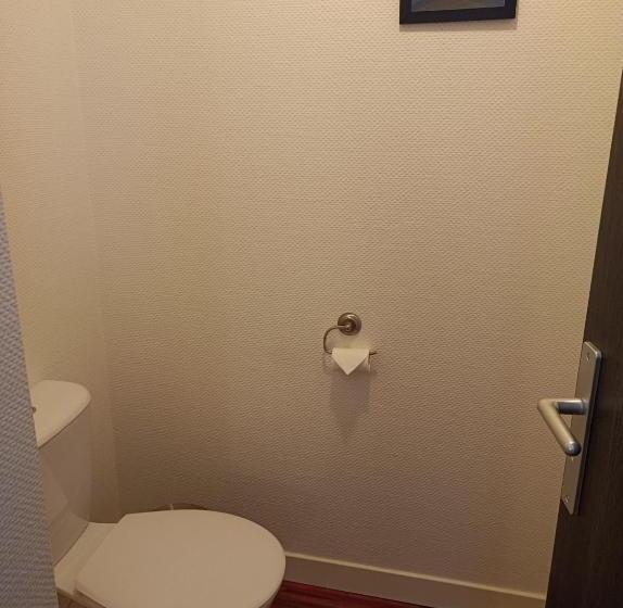 חדר סטנדרט, Les Pierres Folles