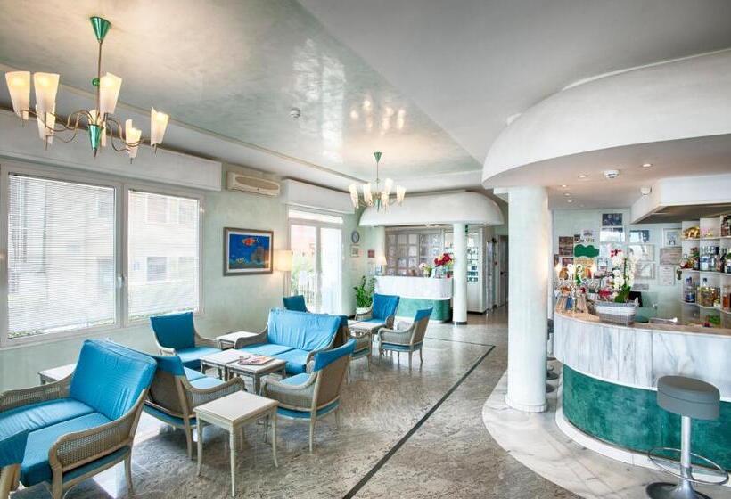 Camera Superiore Vista Mare, Gorini