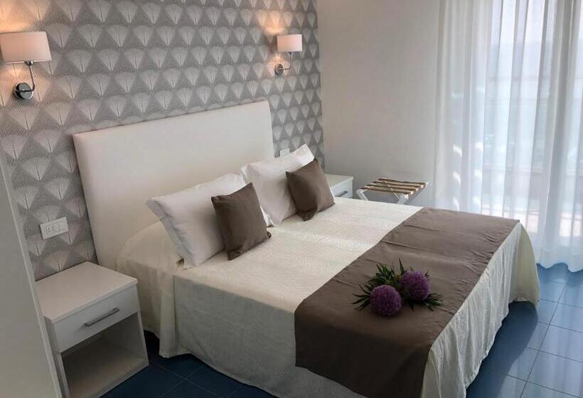 Camera Superiore Vista Mare, Gorini