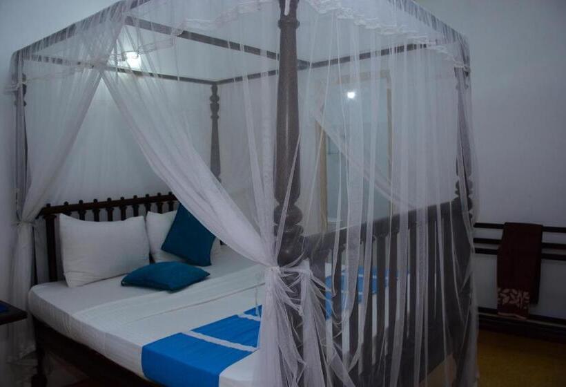 스탠다드 트리플 발코니 룸, Kabalana Design House Villa