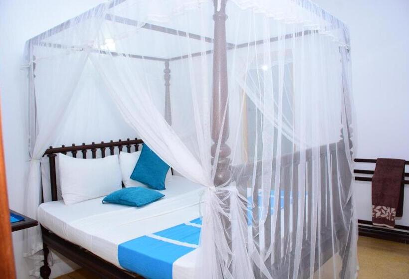 스탠다드 트리플 발코니 룸, Kabalana Design House Villa