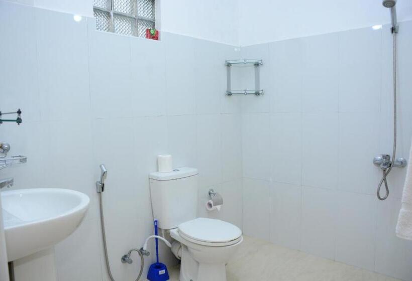 带阳台的三人标准间, Kabalana Design House Villa