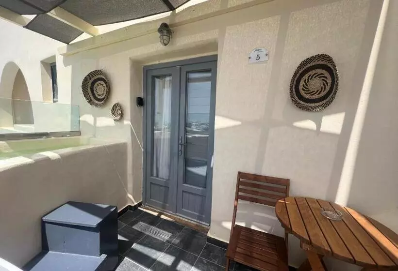 استودیوی سوپریور, Aspa Villas