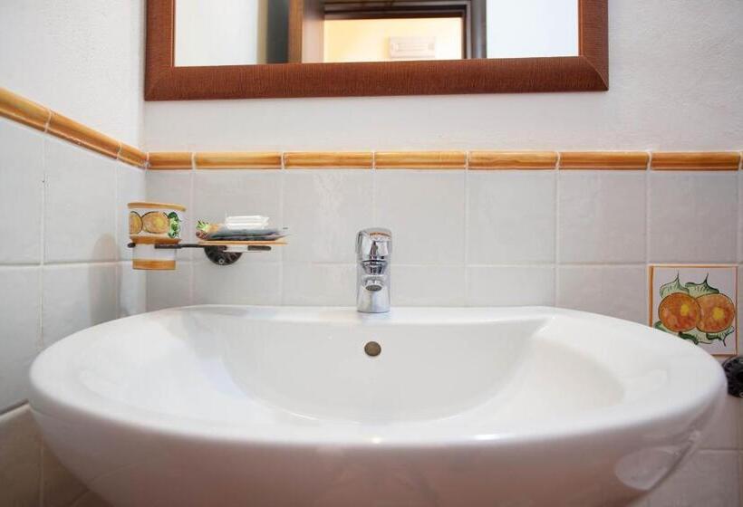 Номер Стандарт Трехместный, B&b Salotto Di Athena