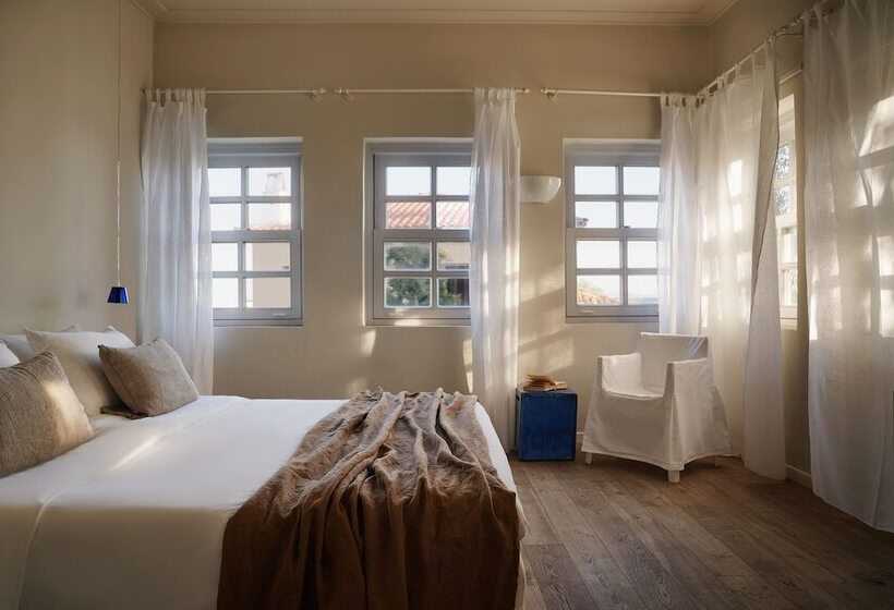 جناح, Doryssa Seaside Resort