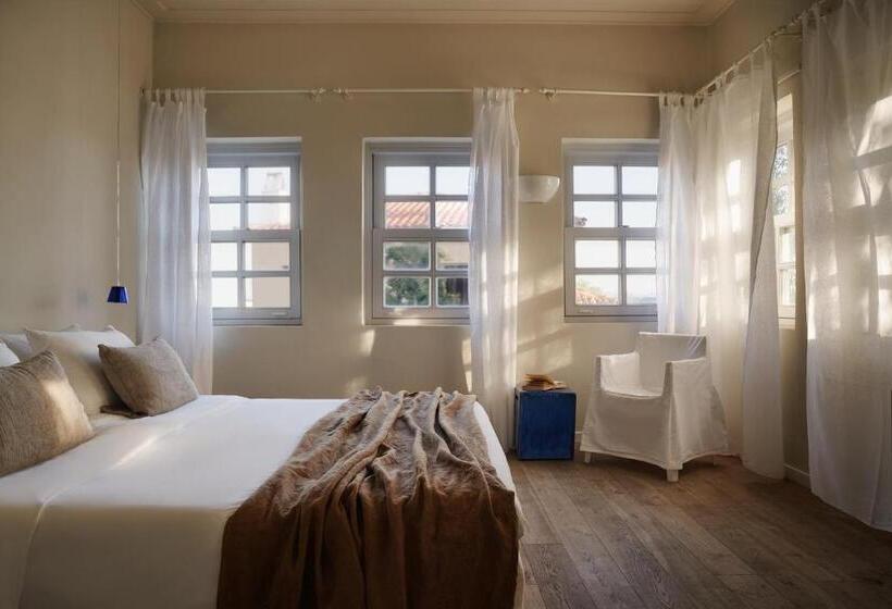 جناح, Doryssa Seaside Resort