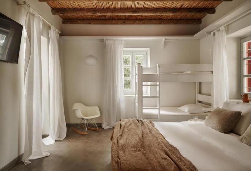 غرفة عائلية مطلّة علي الحديقة, Doryssa Seaside Resort