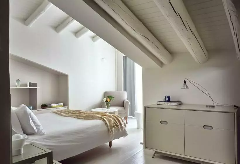 スーペリアールーム, Ekies All Senses Resort
