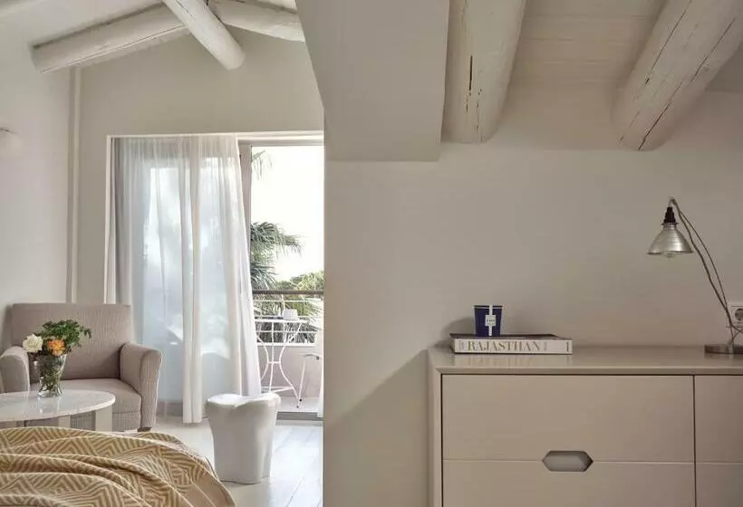 スーペリアールーム, Ekies All Senses Resort