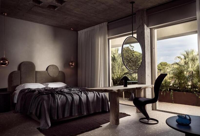 ジュニアスイート, Ekies All Senses Resort