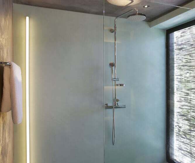 ジュニアスイート, Ekies All Senses Resort