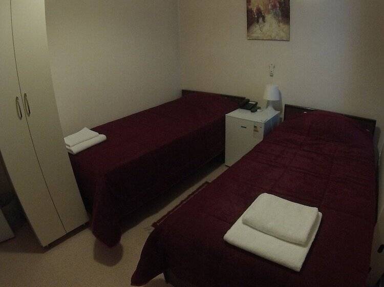 اتاق اکونومی, Guzel Izmir Oteli